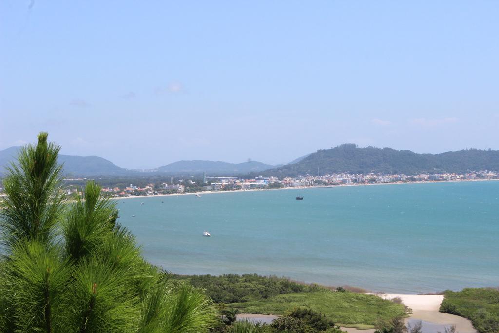 Boulevard Ponta Das Canas Governador Celso Ramos Exterior photo